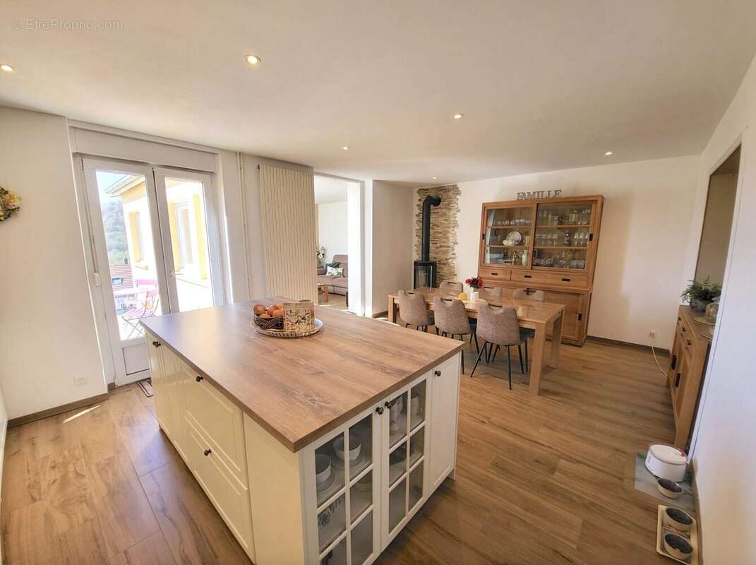 Maison à MONT-SAINT-MARTIN