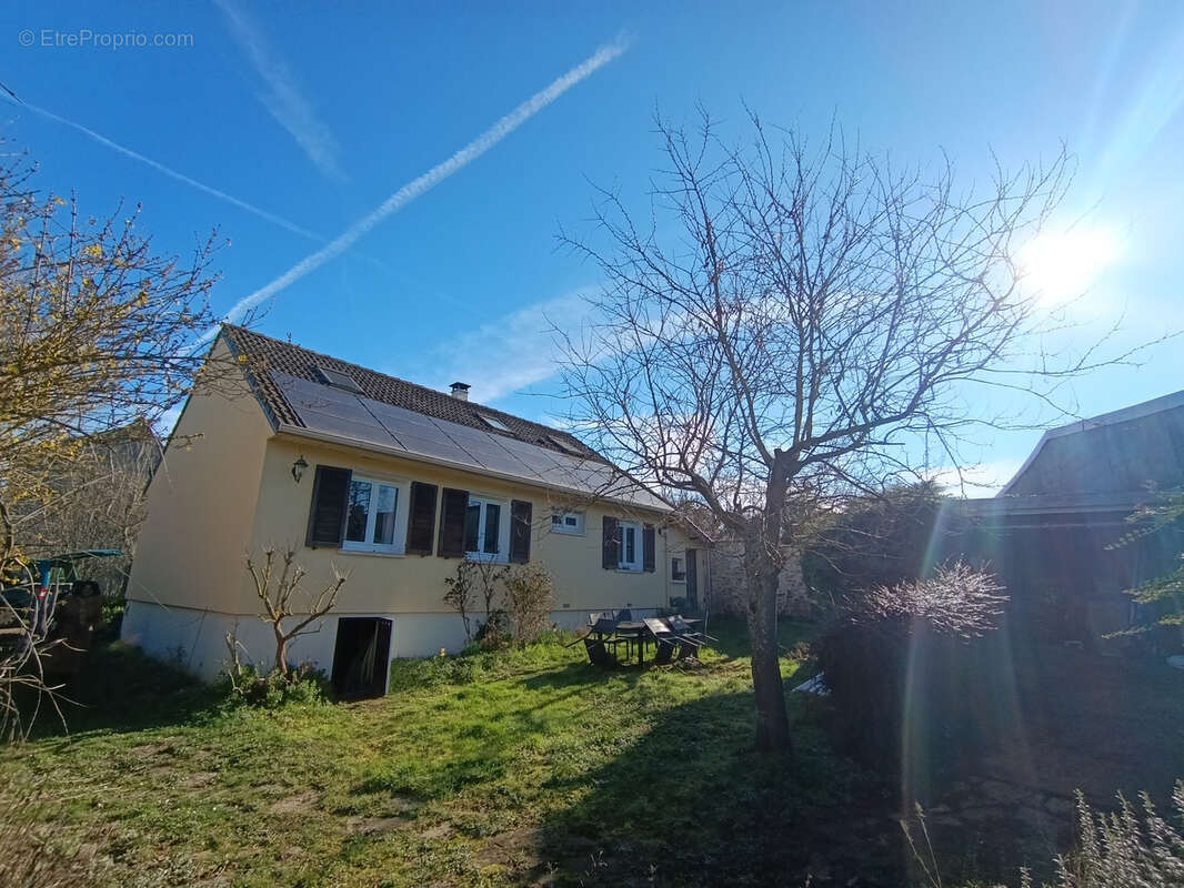 Maison à BURES-SUR-YVETTE