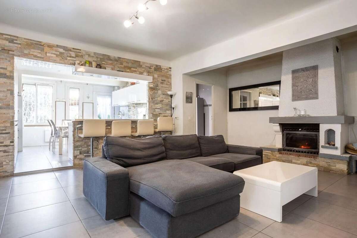 Appartement à MARSEILLE-12E