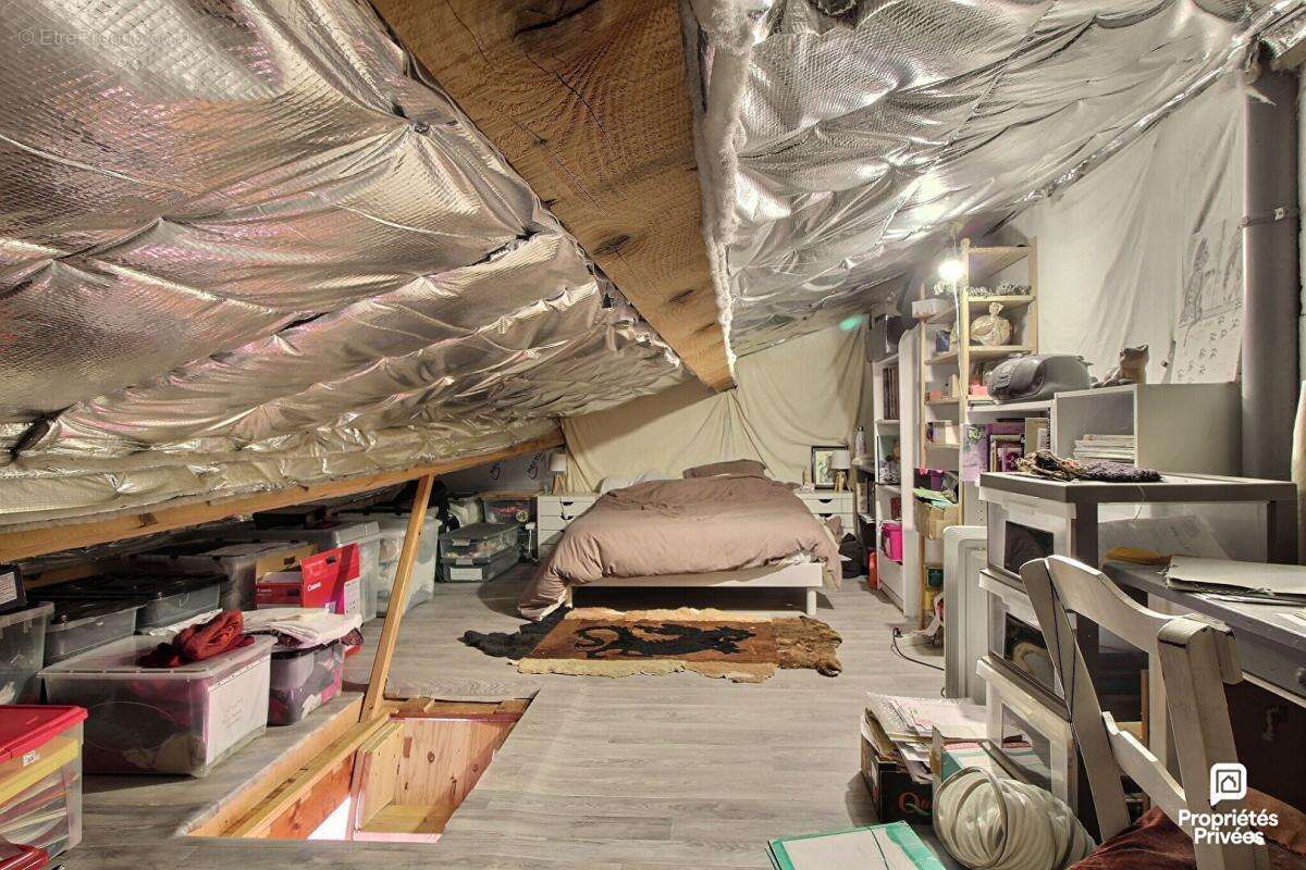Appartement à JAUJAC