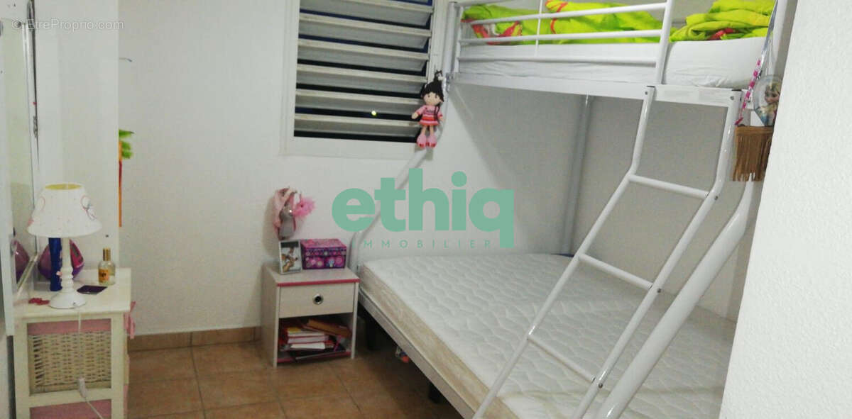 Appartement à BAIE-MAHAULT