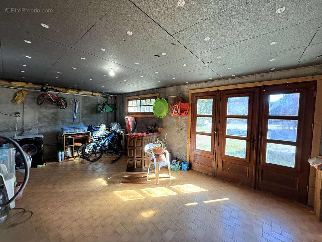 (73) LES BOTTIÈRES / Sublime propriété - Jolie vue - Double garage - 3 chambres - photo 14