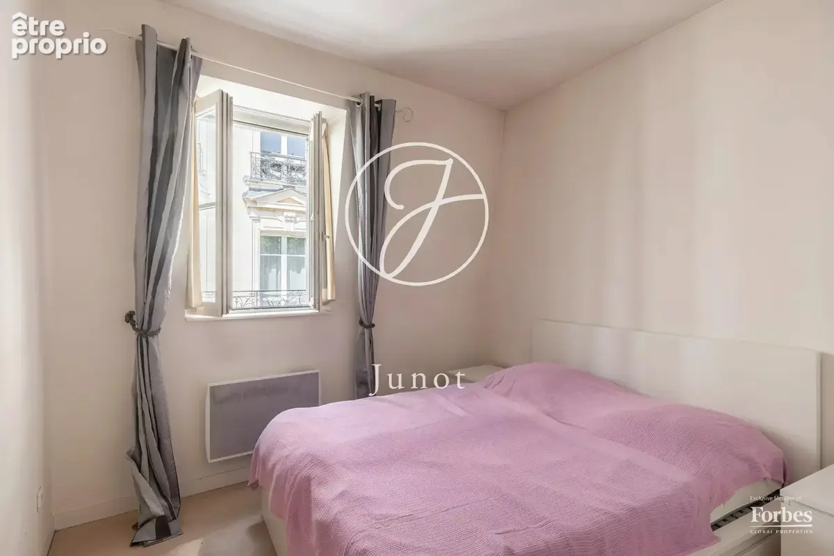 Paris 3 - RUE DE MONTMORENCY - Appartement - 3 pièces - 76,10m² Carrez - 2 chambres - Dernier étage - photo 12