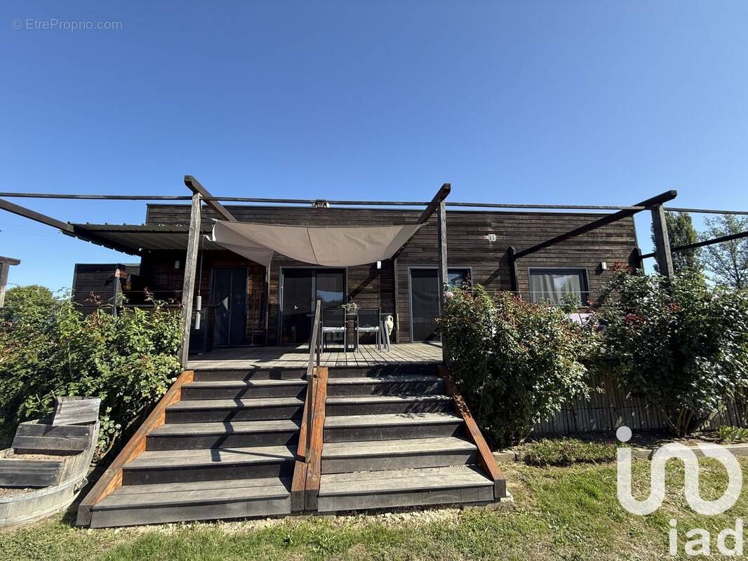 Photo 1 - Maison à VILLEFRANCHE-DE-LONCHAT