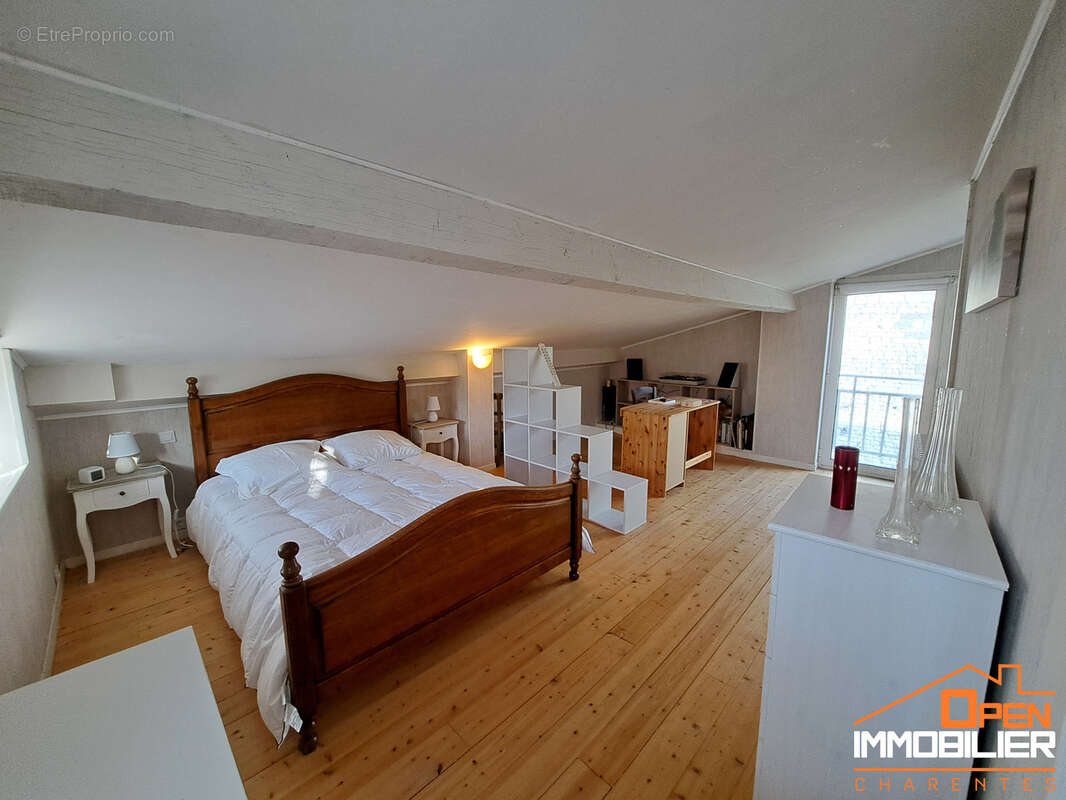 Maison à CRITEUIL-LA-MAGDELEINE