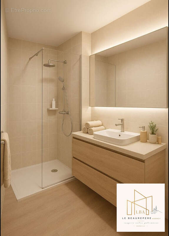 Appartement 39 m² à Marignane  - photo 3