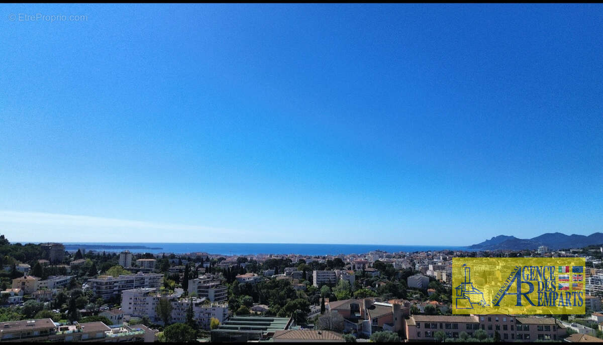 Appartement à LE CANNET