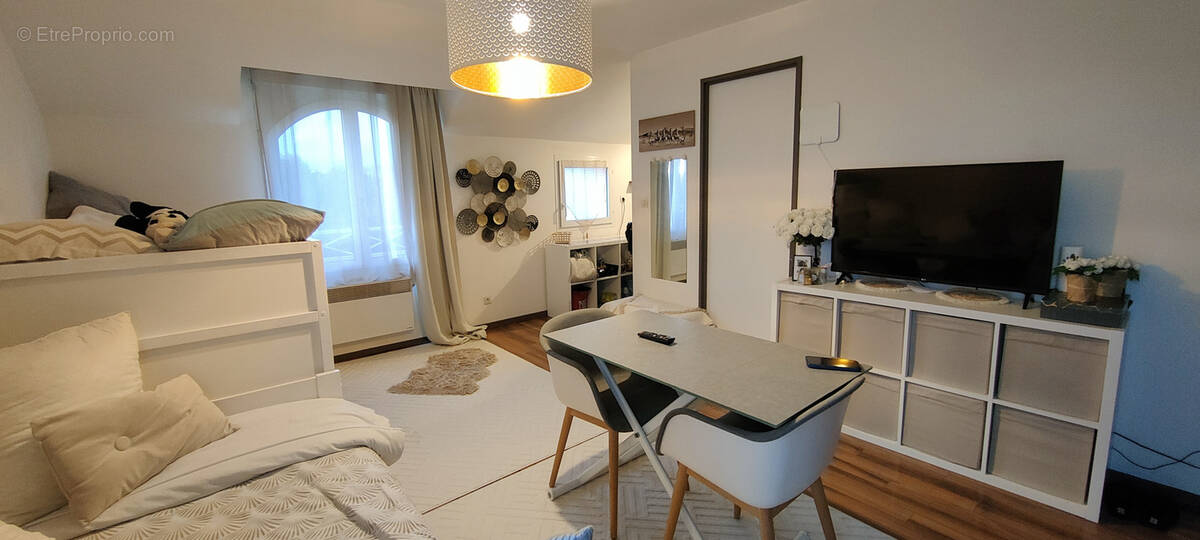 Appartement à LOUVRES