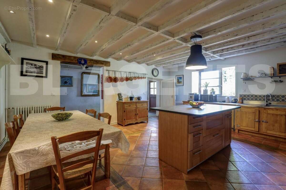 6 - Maison à SAINT-AGNAN