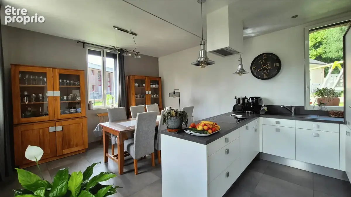 Ancien colombier réhabilité en 2018 - 5 pièces 140m2 avec jardin à Gonneville-la-Mallet - photo 7