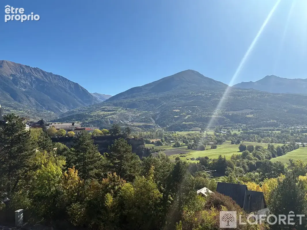 Appartement à EMBRUN