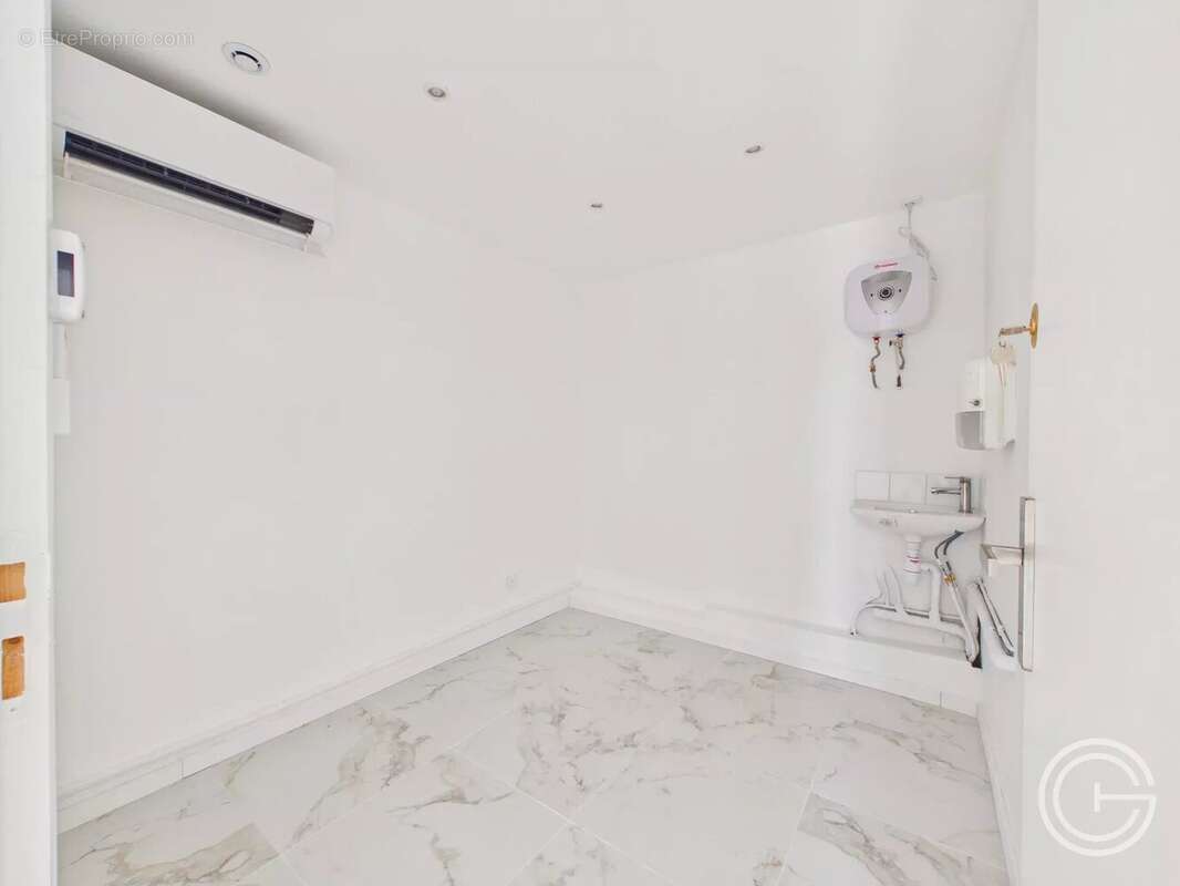 Local Commercial - Rue Justin Montolivo - NICE - photo 5