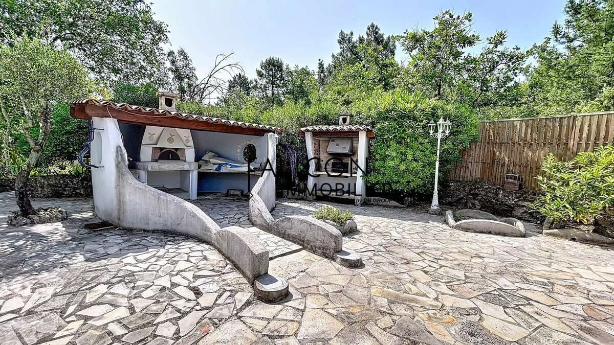 Maison à TOURRETTE-LEVENS