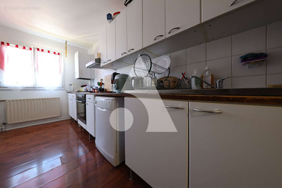 Appartement à CORBEIL-ESSONNES