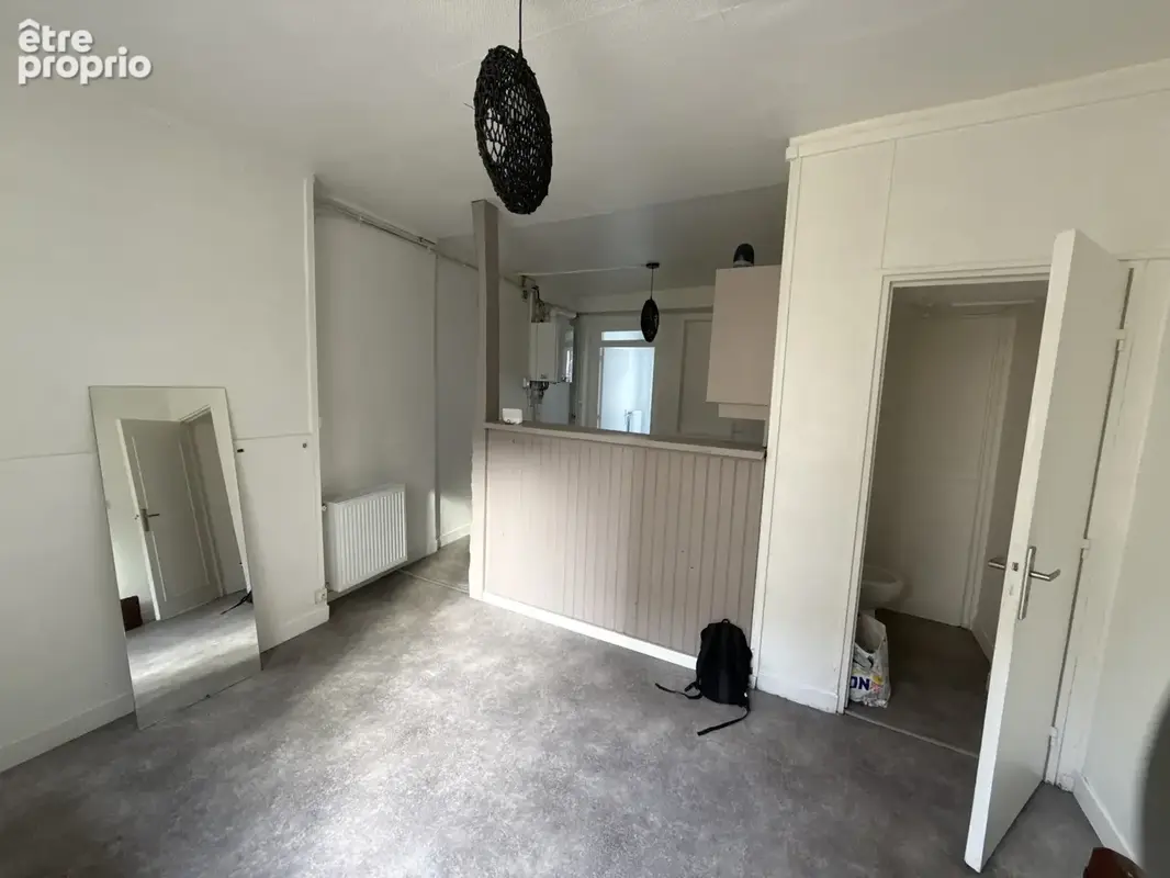 Marines centre : vends appartement 2 pièces - photo 2
