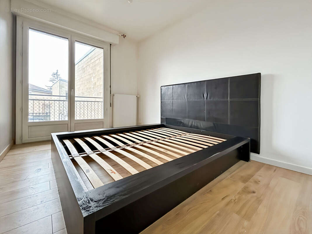 Appartement à ROSNY-SOUS-BOIS