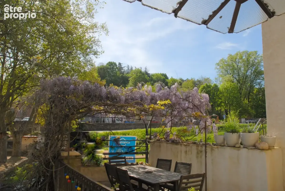 Maison à vendre 147m², jardin + dépendances CURIS AU MONT D'OR (69250) - photo 2