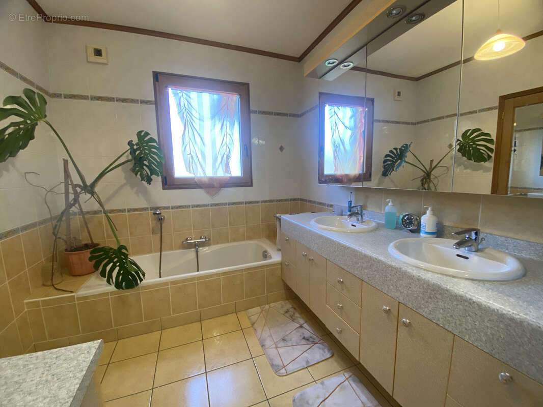 Maison à BOURGBARRE