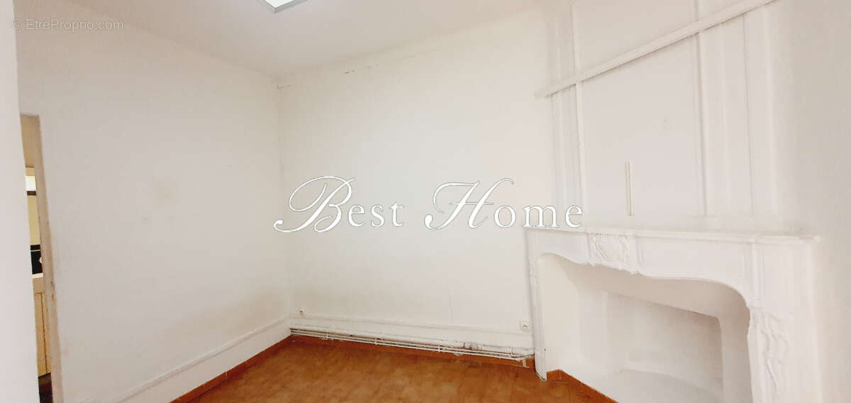 Vente Proche de la Maison carrée de Nîmes, dans immeuble bourgeois agréable appartement de type 2 en dernier é - photo 8