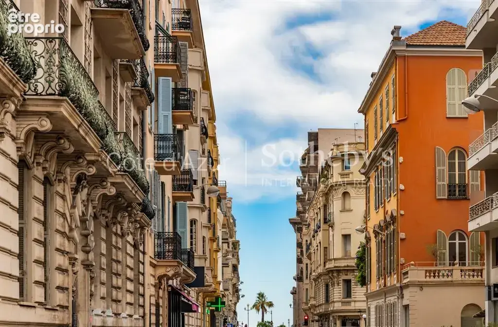 Nice Carré d’Or, appartement rénové en dernier étage avec terrasse proche de la Promenade des Anglais - photo 16