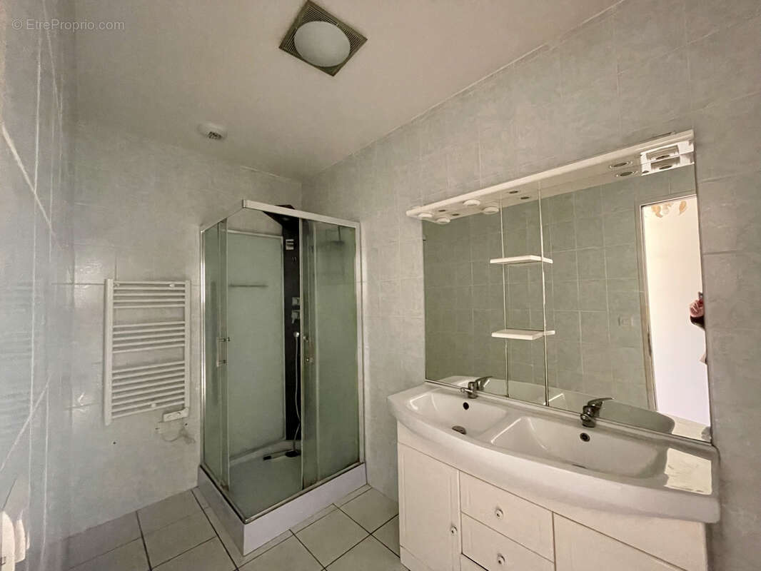 Maison à SAINT-GERMAIN-D&#039;ESTEUIL