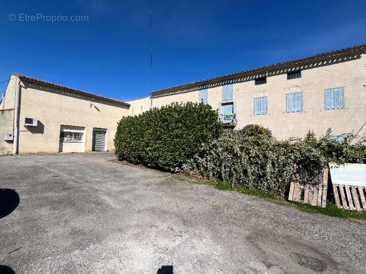 A vendre corps de ferme + dependance + garage       limoux - photo 2