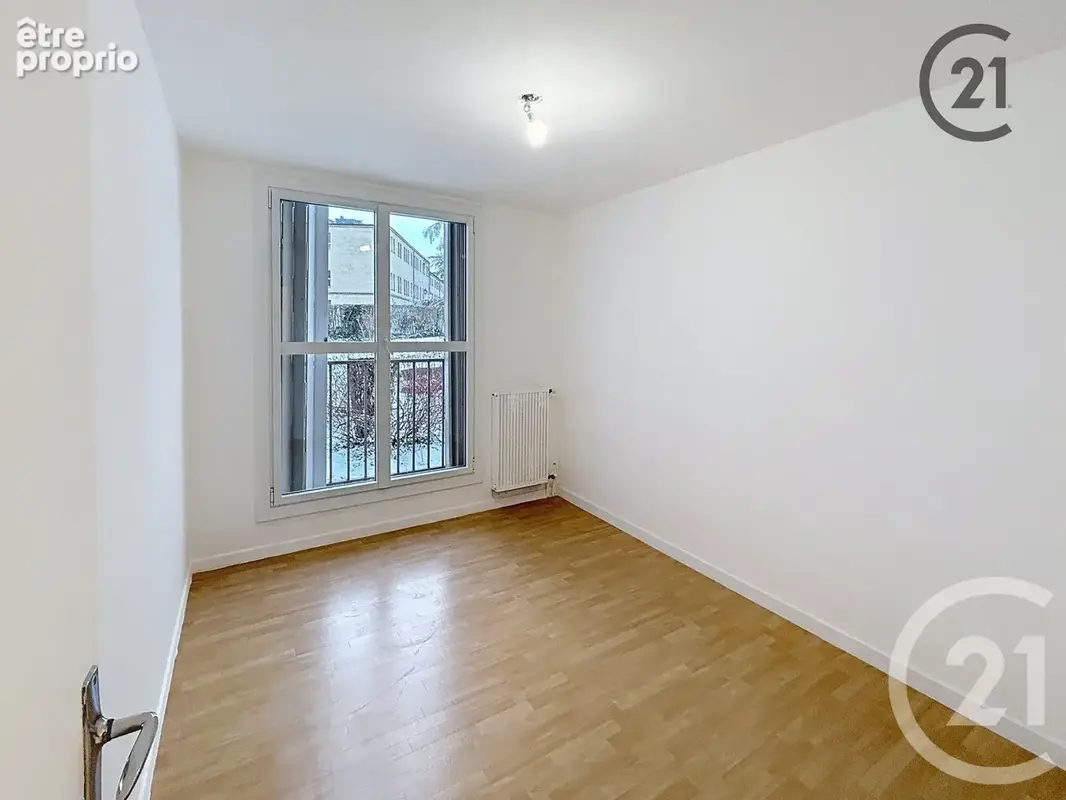 Appartement 5 pièces 108 m² à vendre à Chalons-En-Champagne (51000) - photo 3