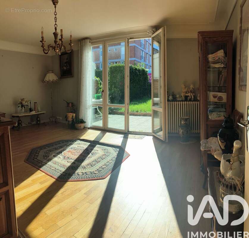 Photo 4 - Maison à SAINT-JULIEN-LES-VILLAS