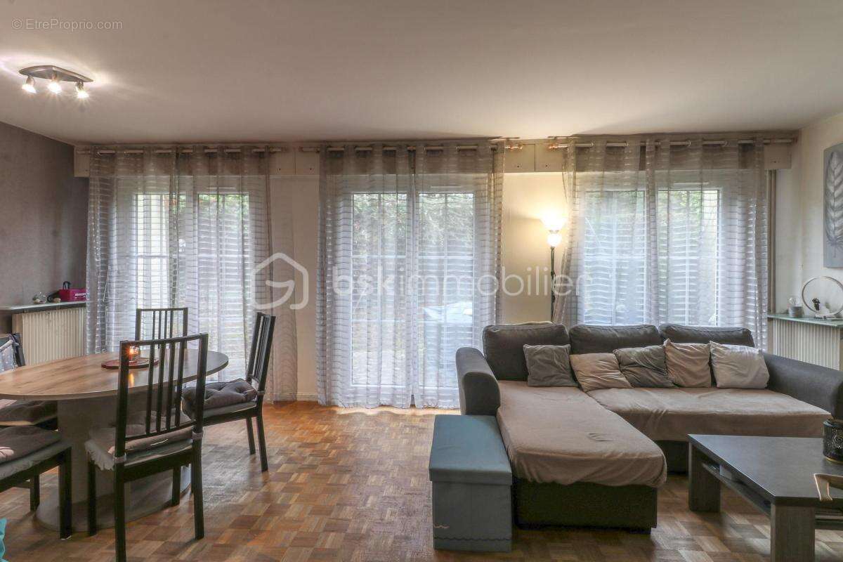 Maison à RIS-ORANGIS