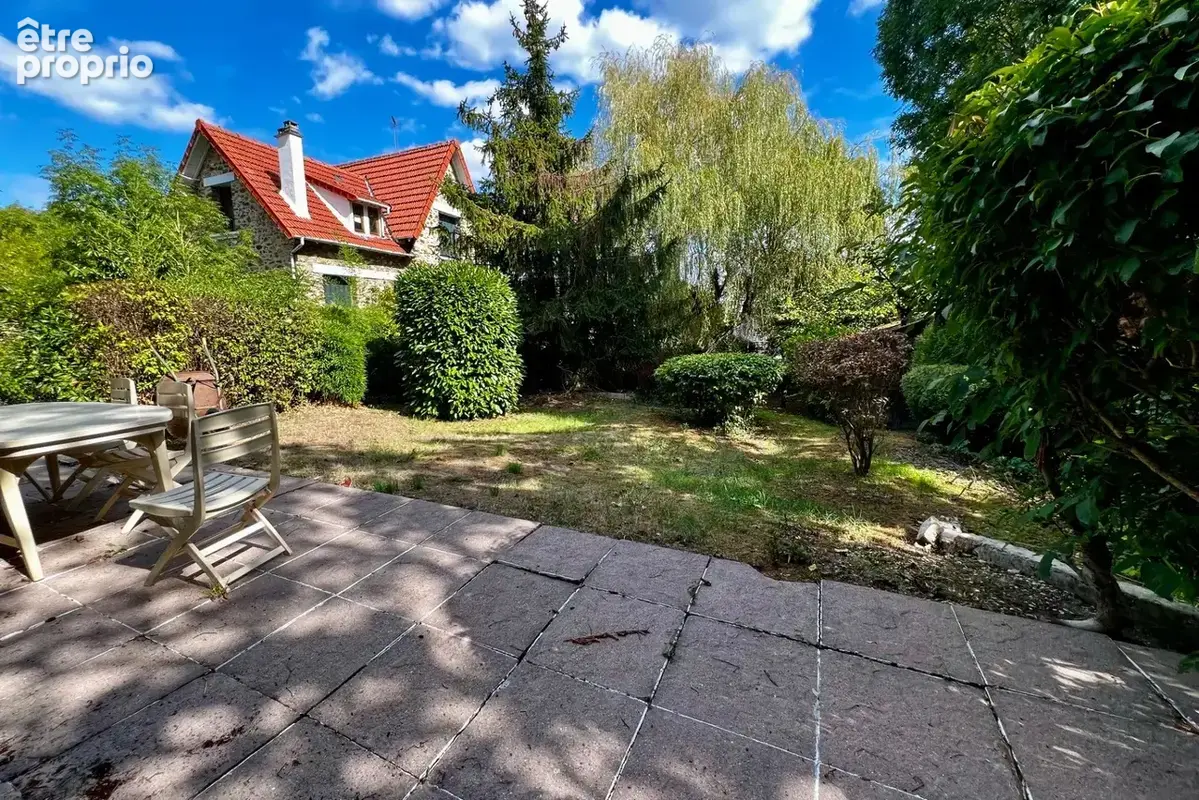 Maison 7 pièces 211 m² à vendre à Gagny (93220) - photo 2
