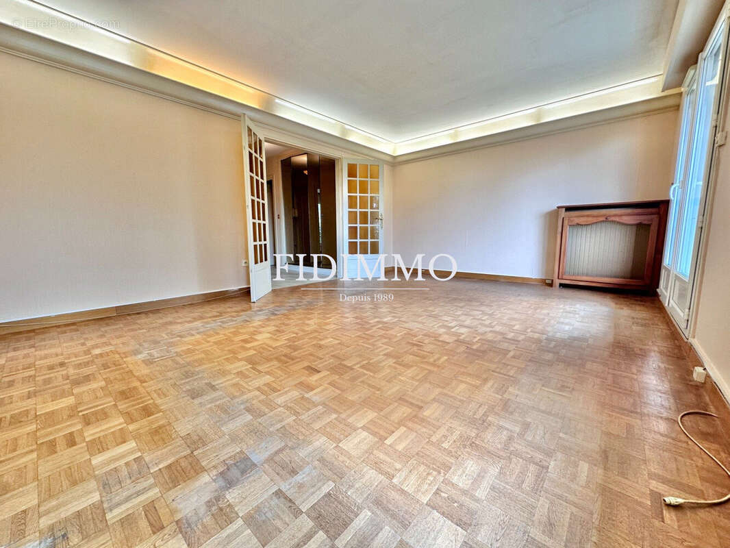 Appartement à CHENNEVIERES-SUR-MARNE