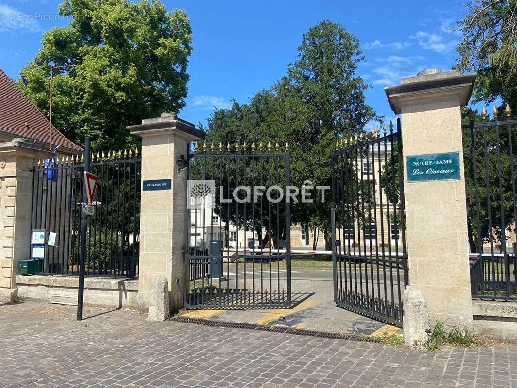 Maison à VERNEUIL-SUR-SEINE