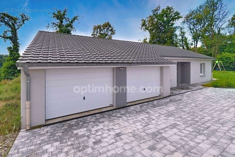 Maison à ALLONDRELLE-LA-MALMAISON