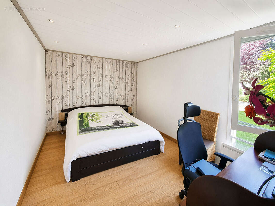 Appartement Montigny Le Bretonneux 4 pièce(s) 87.67 m2 - photo 4