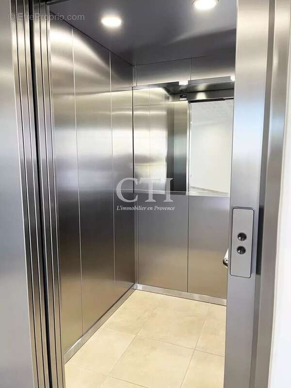 Appartement à VAISON-LA-ROMAINE