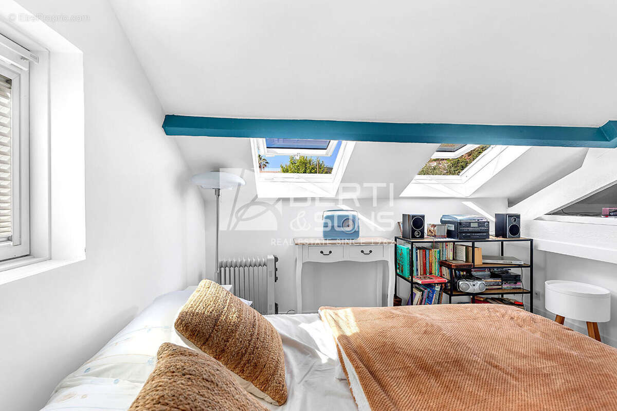 Maison à MANDELIEU-LA-NAPOULE