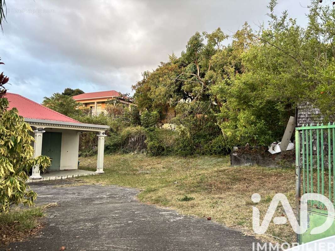 Photo 2 - Terrain à LE TAMPON