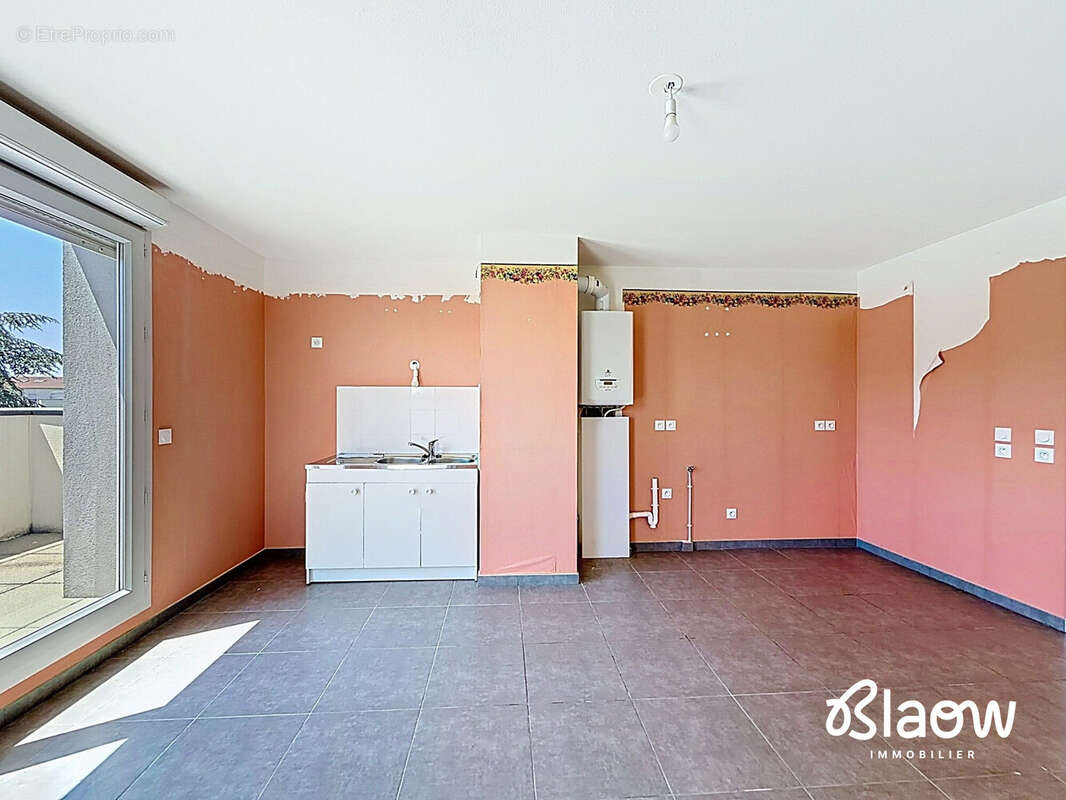 Appartement à MEYZIEU