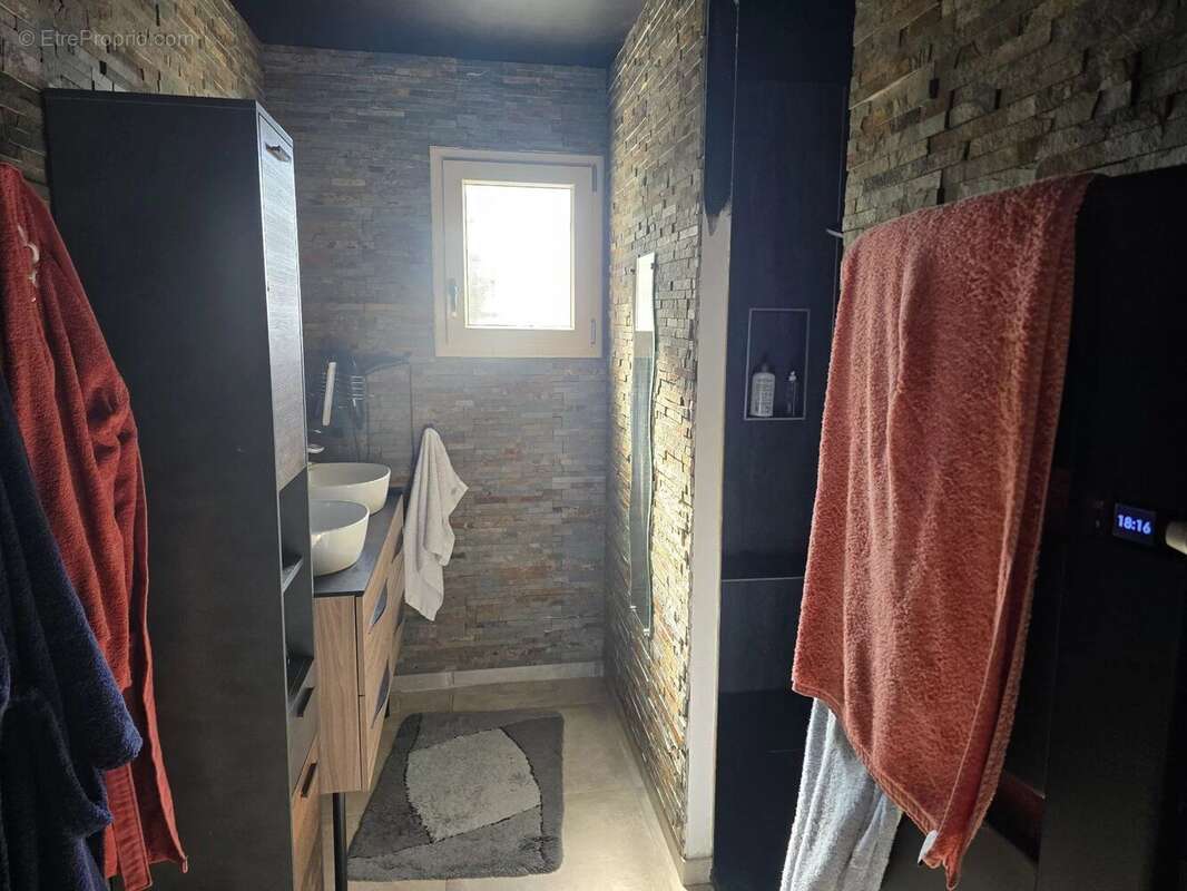 Maison à BRASSAC-LES-MINES