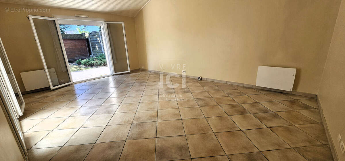 Maison à SAINTE-LUCE-SUR-LOIRE