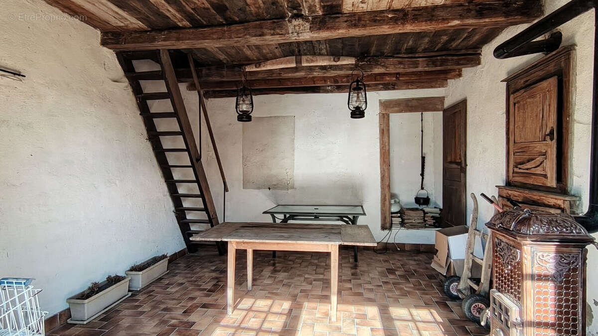 Maison à CERISIERES