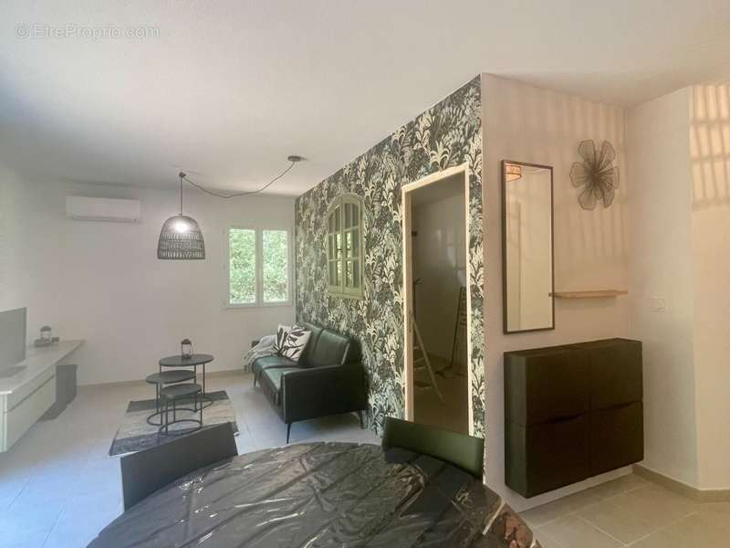 Maison à ROUSSILLON