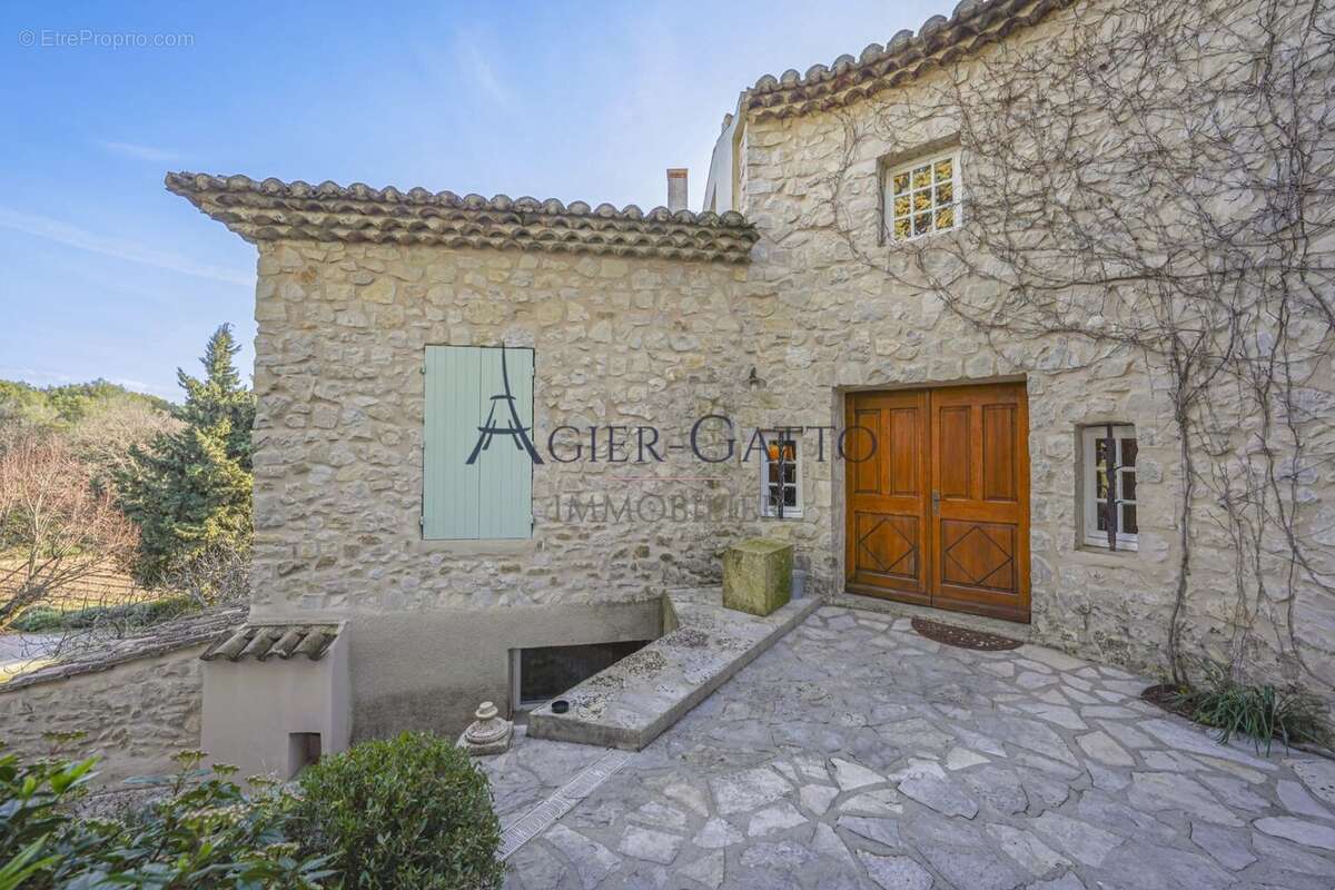 Maison à VAISON-LA-ROMAINE