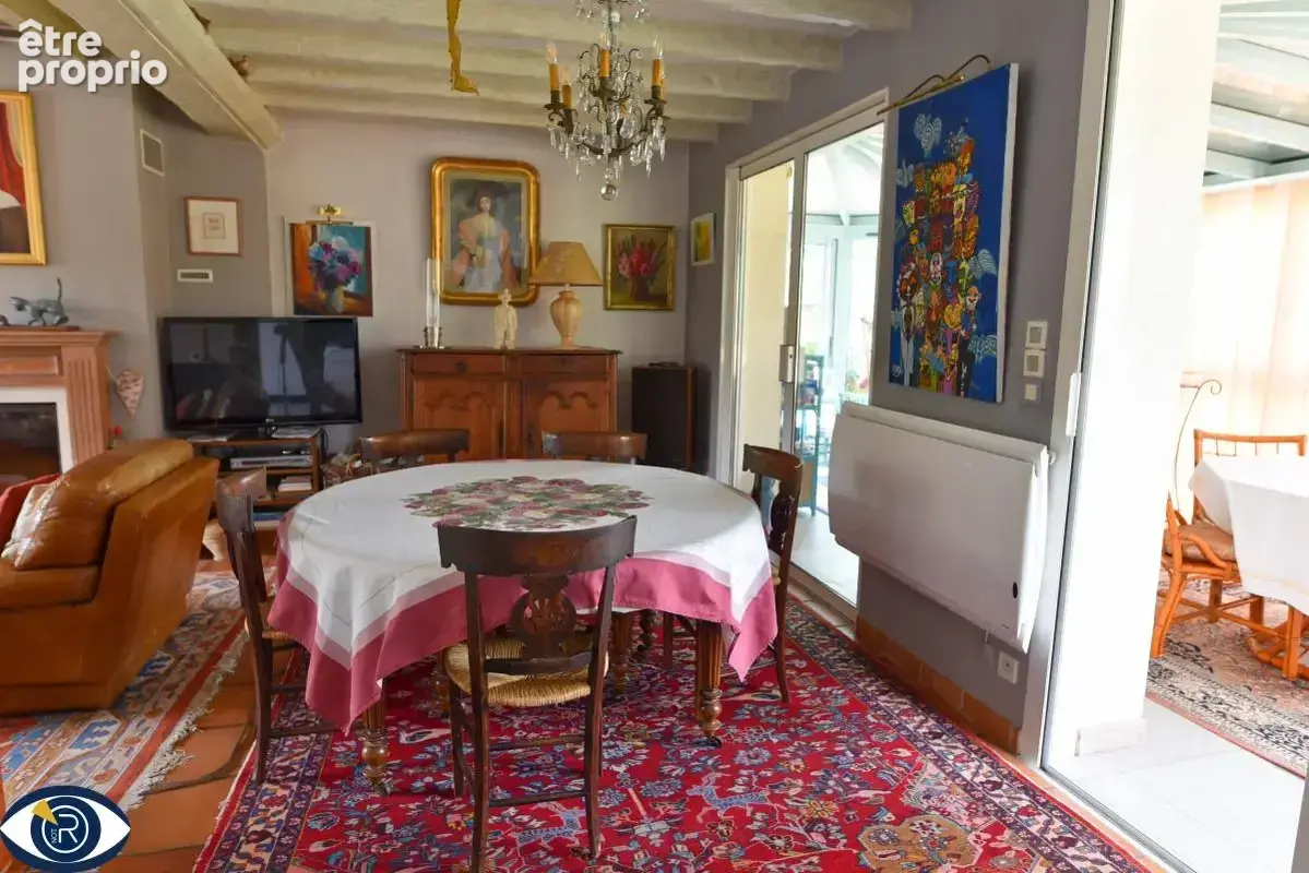 Maison 202 m² à Montigne-Le-Brillant  - photo 3