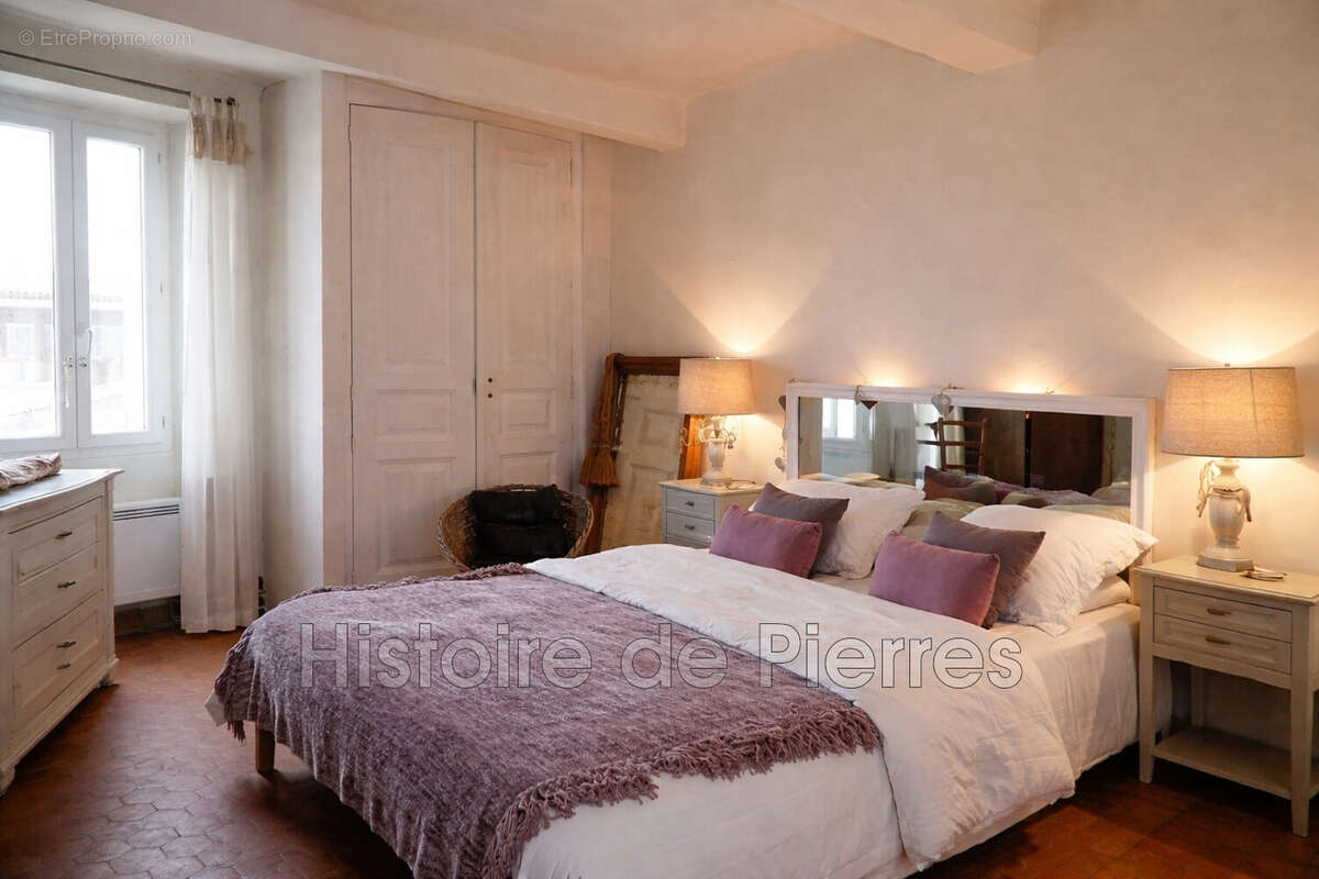 Maison à LA GARDE-FREINET