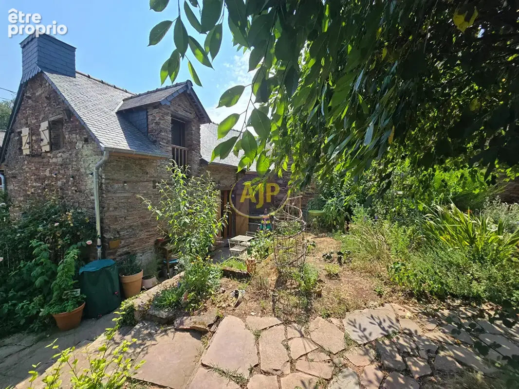 Maison à GUEMENE-PENFAO
