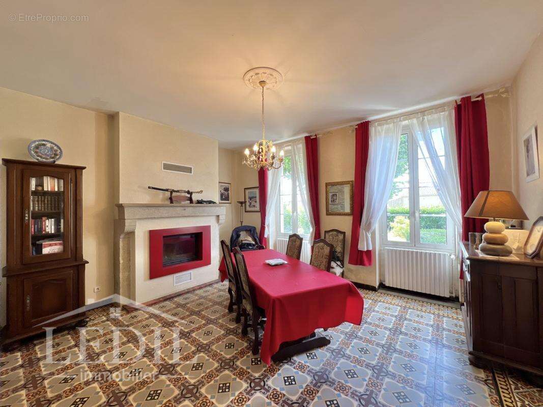 Maison à SAINTE-MARTHE