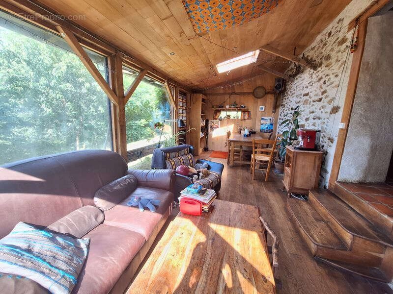 Maison à GAGNAC-SUR-CERE