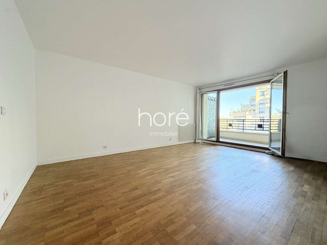 Appartement à LEVALLOIS-PERRET