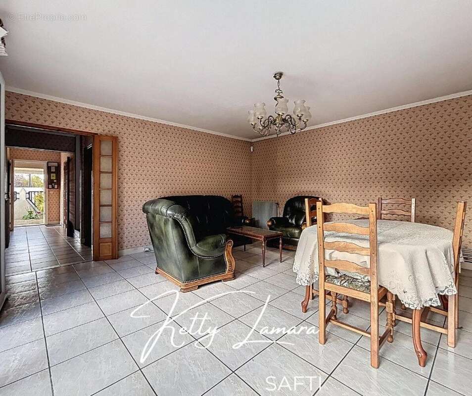 Photo 2 - Maison à SAINT-CYR-L'ECOLE